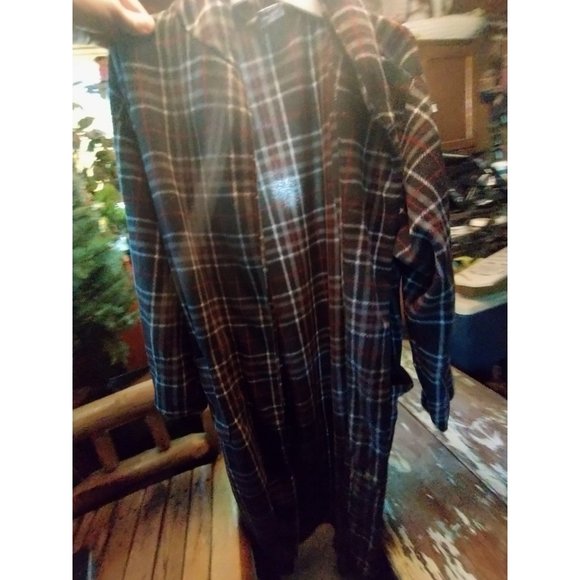 Plaid fruit of the loom bath robe - Picture 5 of 9